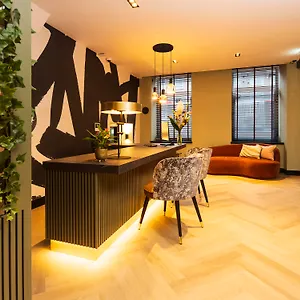 Huygens Place فندق